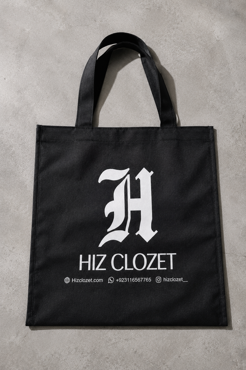 HIZ CLOZET Signature Tote Bag